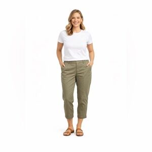 Chico's Green Straight Leg Stretch Cuff Crop Pants Size 3 US 16 Pockets
